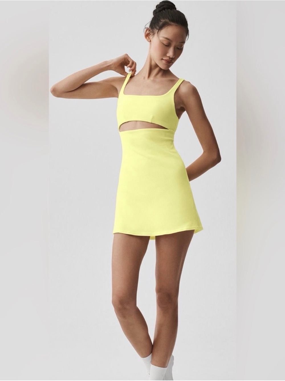 Alo Slice Tennis Dress in Sunshine
